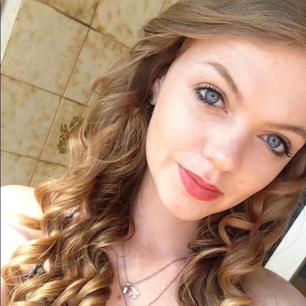 Meet your Posher, Lauren